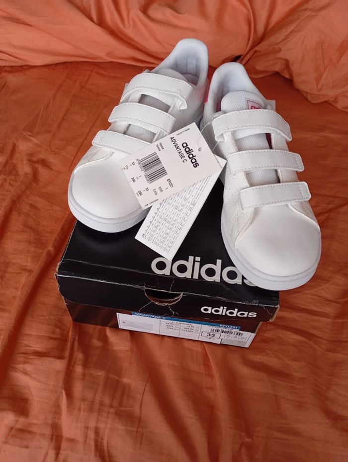 Neuf adidas 💖 basket a scratch pointure 33 rose et blanc advantage C