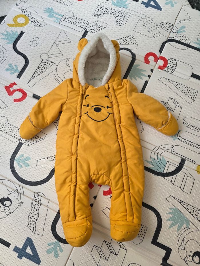 Combi pilote jaune Winnie L’ourson Orchestra 9 mois
