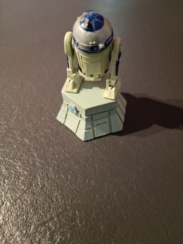 Piece échec en plomb Star Wars R2 D2 - photo numéro 4