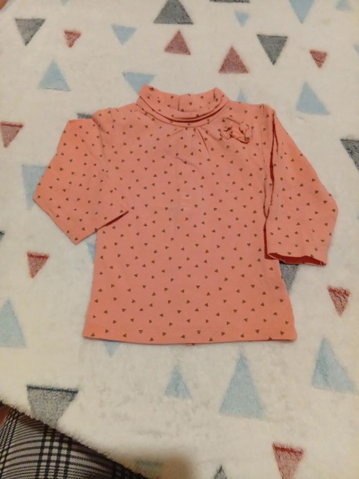 T-shirt rose triangle gris