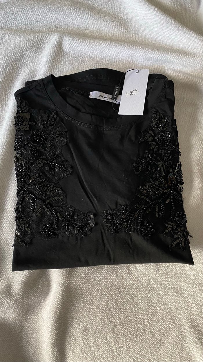 ✨ T-shirt femme– Neuf avec étiquette ✨ - photo numéro 4
