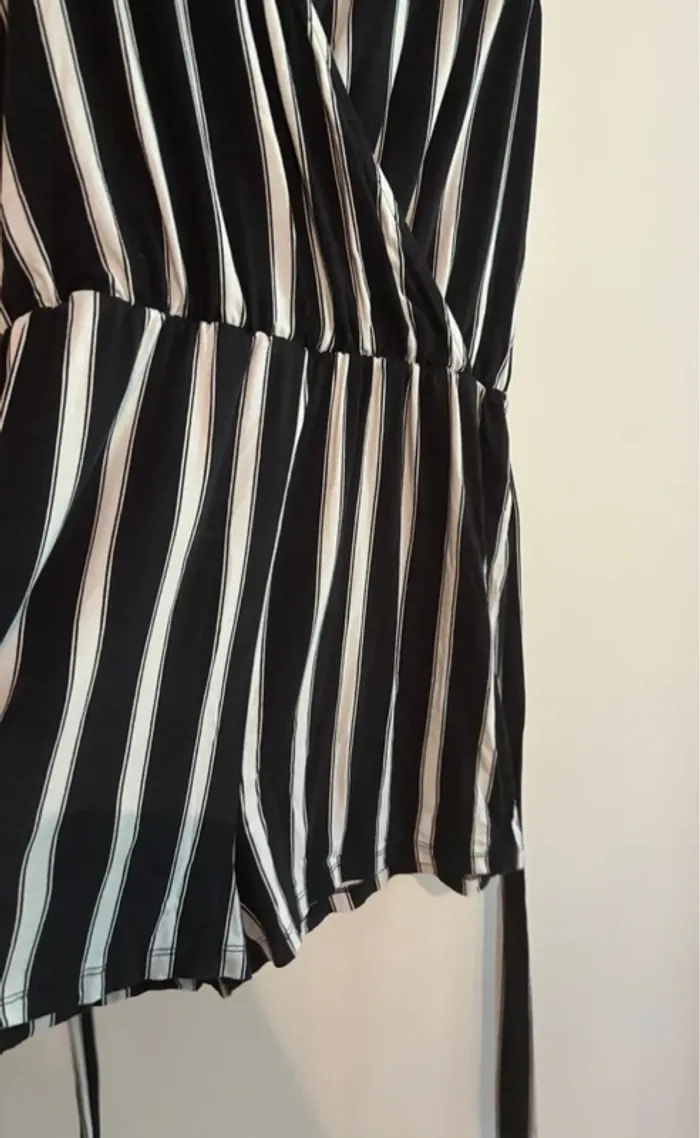 Combishort rayée Jennyfer – Taille M - photo numéro 3