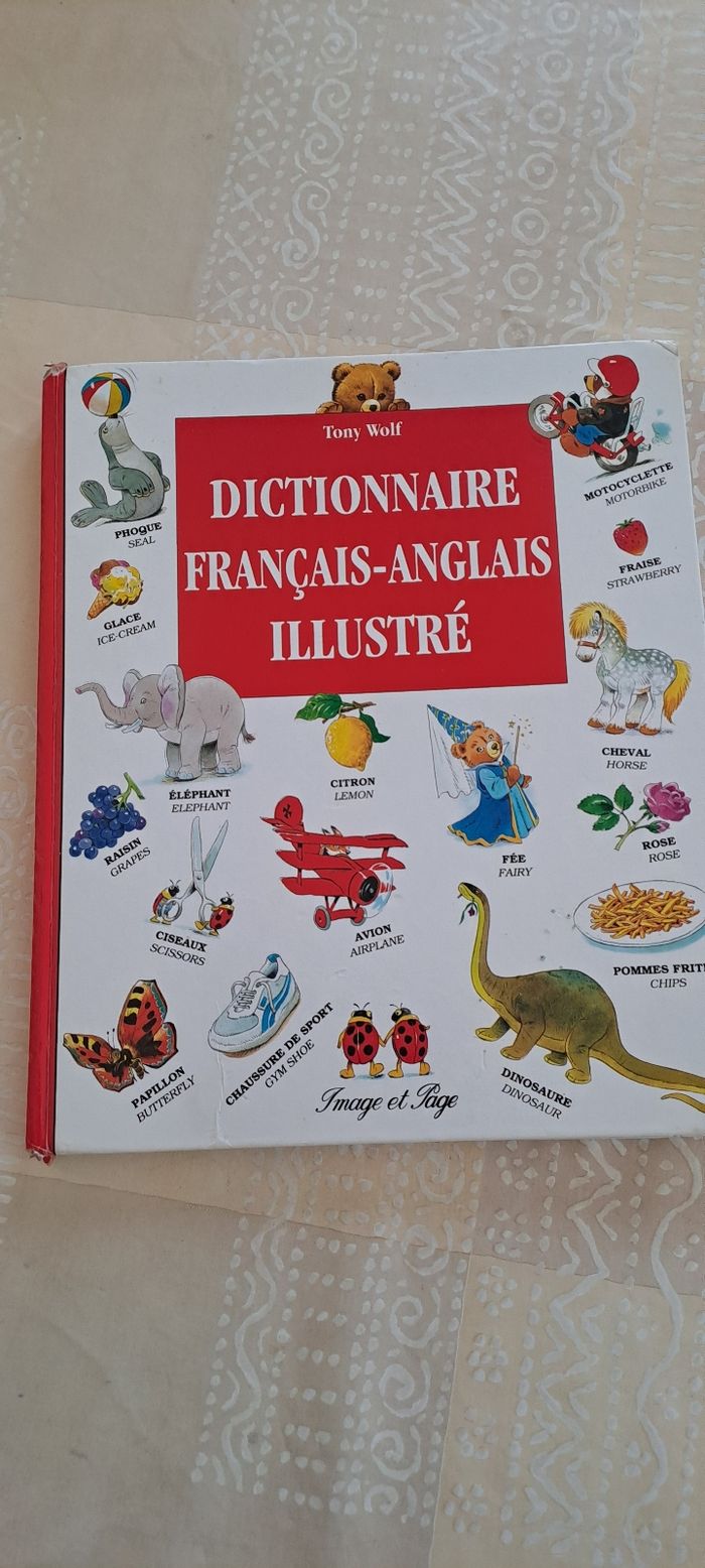 Livre dictionnaire français anglais illustré