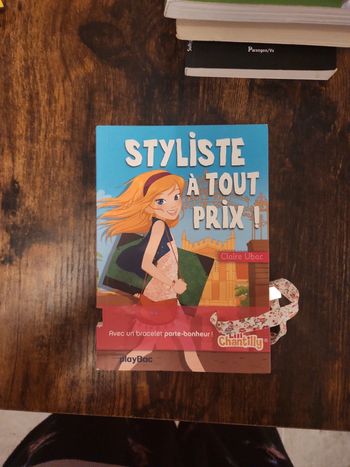 Livre : Styliste à tout prix !