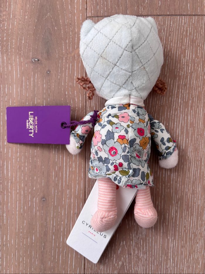 Poupée petite fille Cyrillus Liberty Betsy neuf étiquette - photo numéro 2