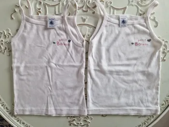 Lot 2 débardeurs fines bretelles Petit Bateau 36 mois