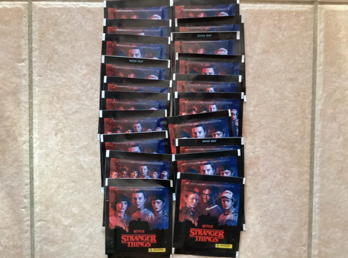 Panini - Stranger Things - Lot de 20 Pochettes neuves