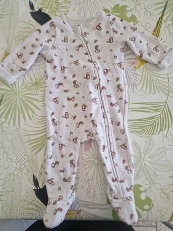 Pyjama moltonné 1 pièce taille 12mois
