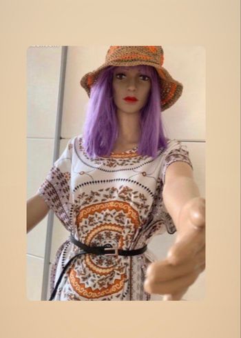 Mannequin vitrine femme avec visage