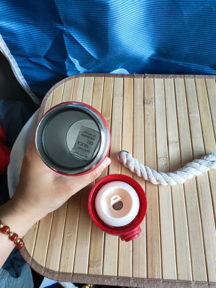 Bouteille d'eau isotherme en acier inoxydable - photo numéro 3