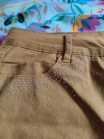 Pantalon droit moutarde
