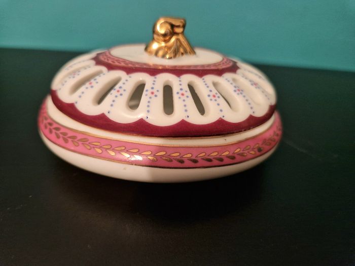 Boîte en porcelaine - photo numéro 3