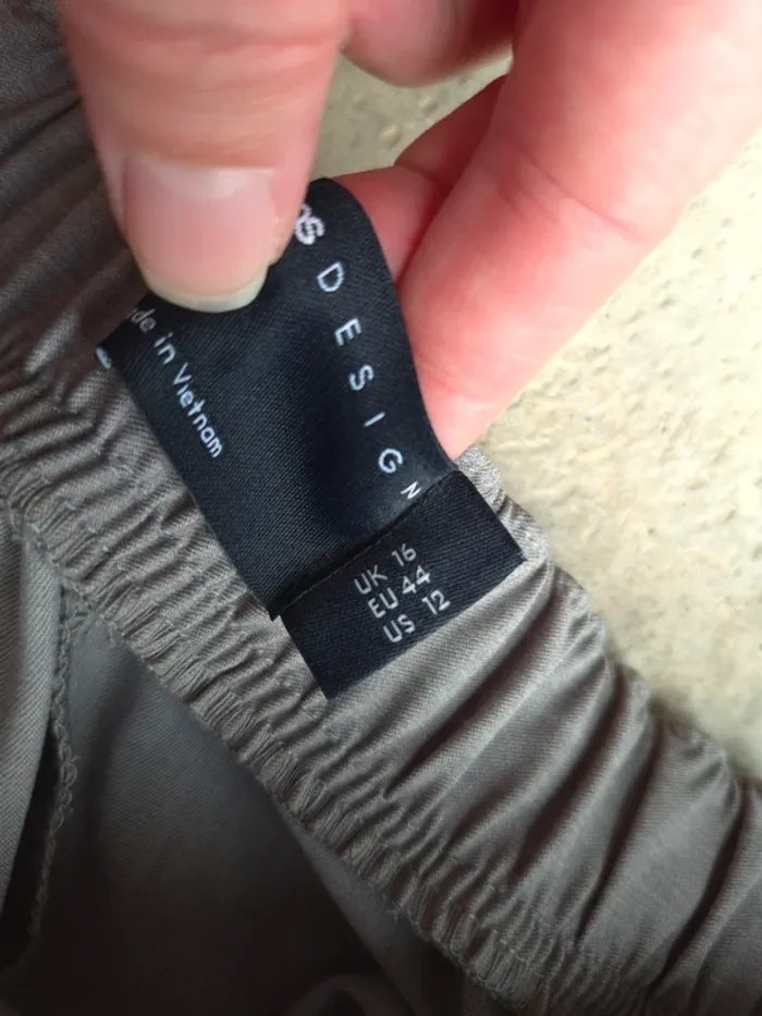 Pantalon gris habillé à enfiler - photo numéro 4