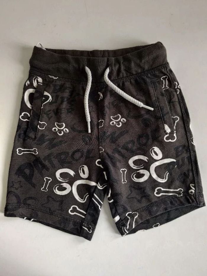 Short bébé garçon