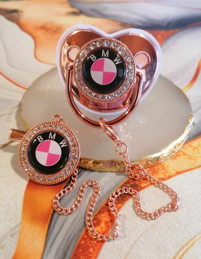 Sucette tétine BMW rose  gold - photo numéro 2