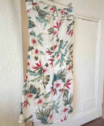 Robe blanche fleurit bustier