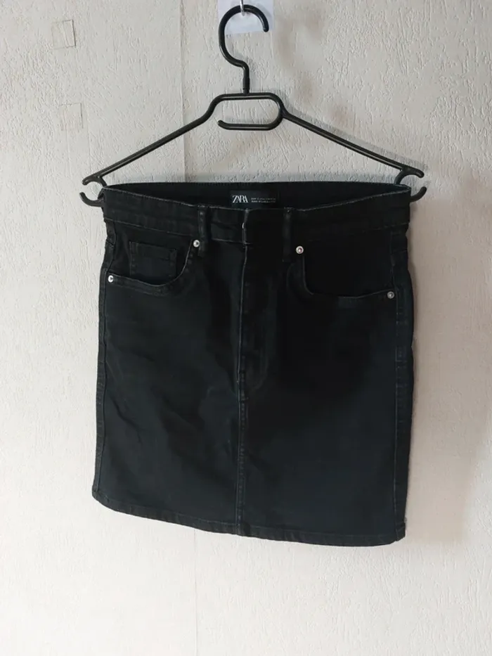 Jupe noir courte "Zara"