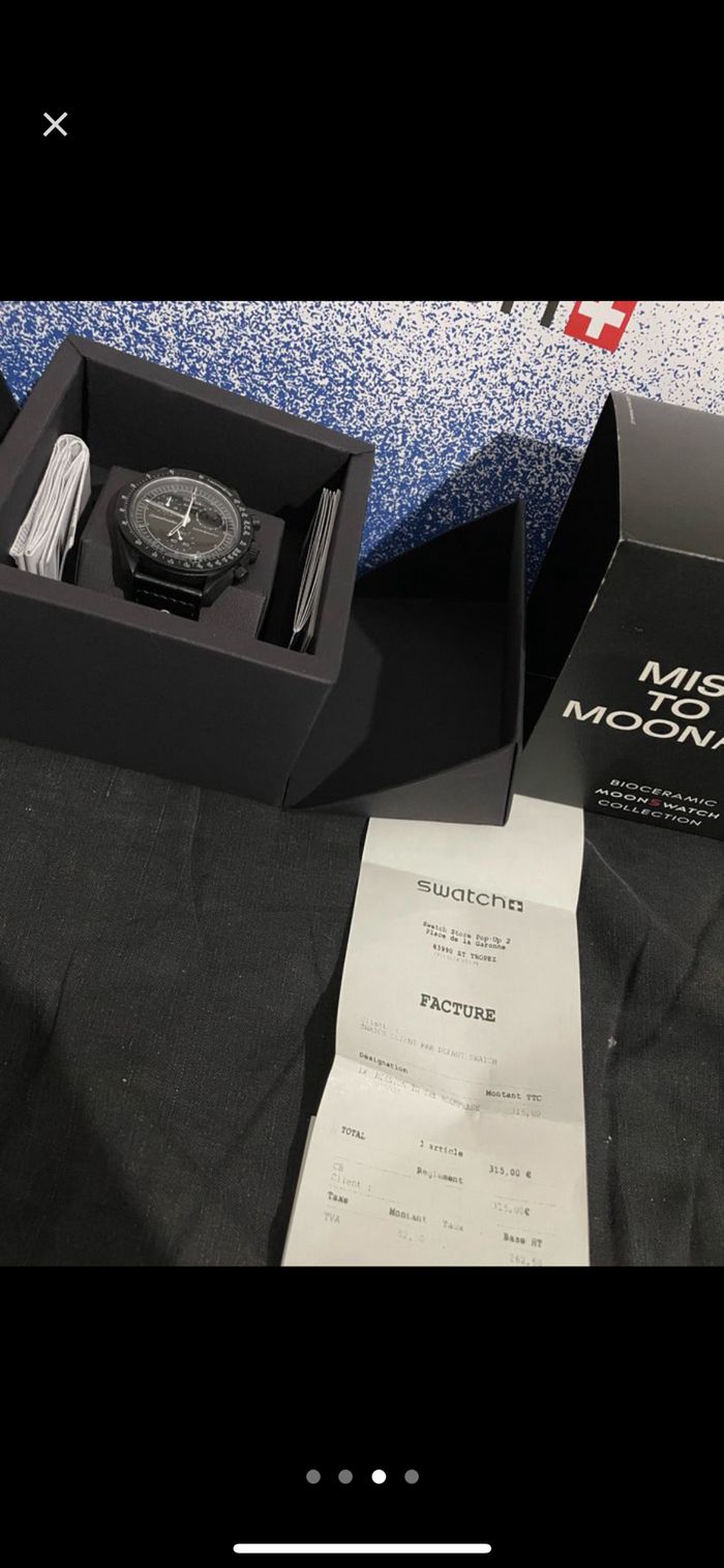Montre Omega X swatch moonswatch mission to the moonphase snoopy black - photo numéro 3