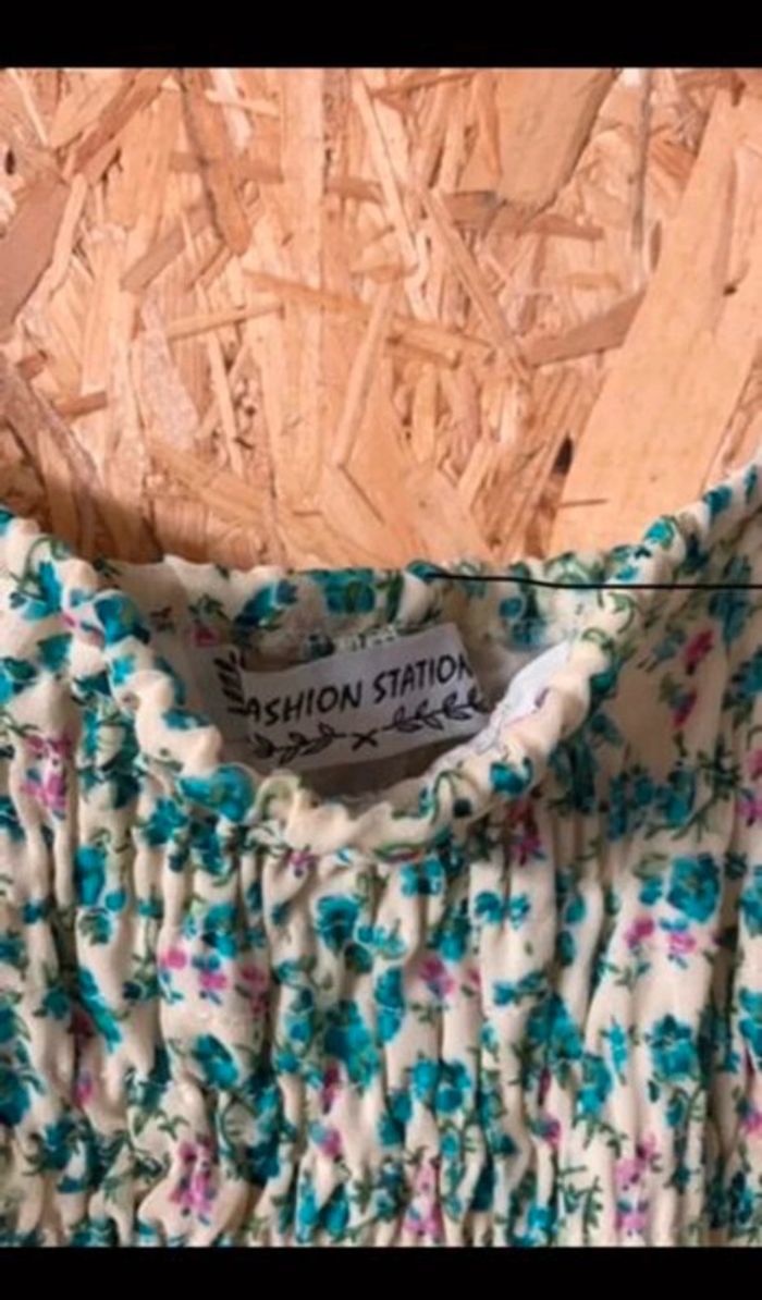 Robe fleurie S/M à volants - photo numéro 2