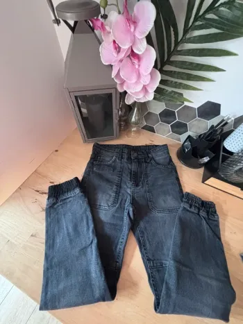 Très beau pantalon cargo anthracite • Orchestra • 10 ans