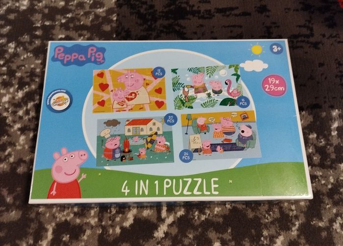 Puzzle 4 en 1 Peppa pig évolutif avec l'âge
