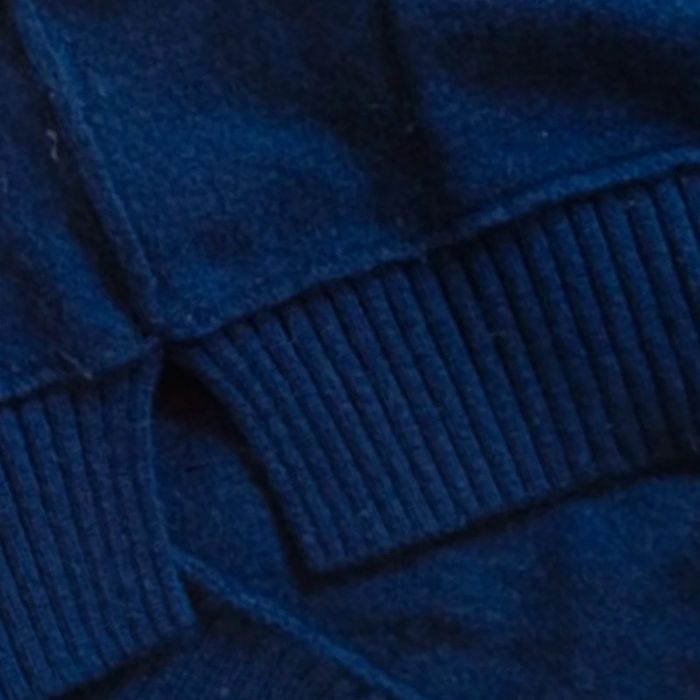 Pull col rond bleu marine en cachemire Club Monaco - photo numéro 6