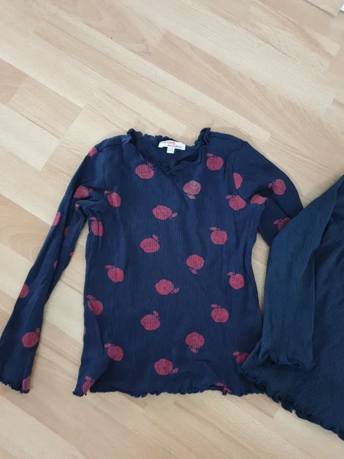 Lot tshirt + Jupe marine 4/5 ans okaidi - photo numéro 8