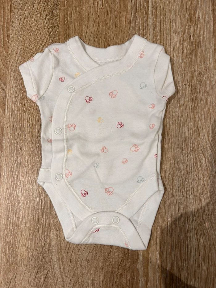 Lot de trois Bodys manches courtes Disney, taille naissance - photo numéro 6