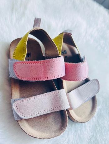 Sandale fille été pointure 23 comme neuve
