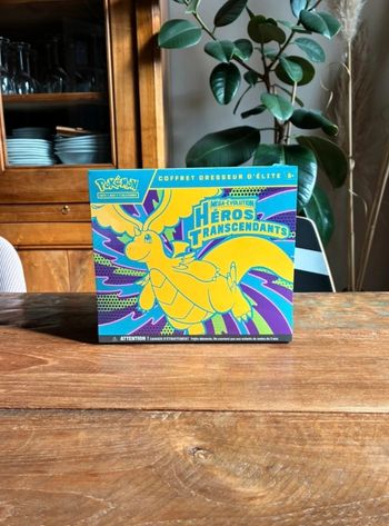 ETB Pokémon Me2.5 Heros Transcendants