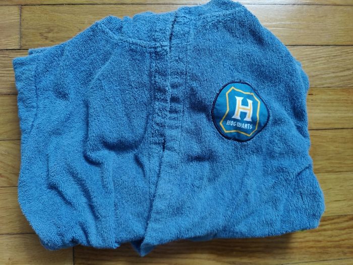 Peignoir enfant Poudlard/ Hogwarts 
5/6 ans - photo numéro 2