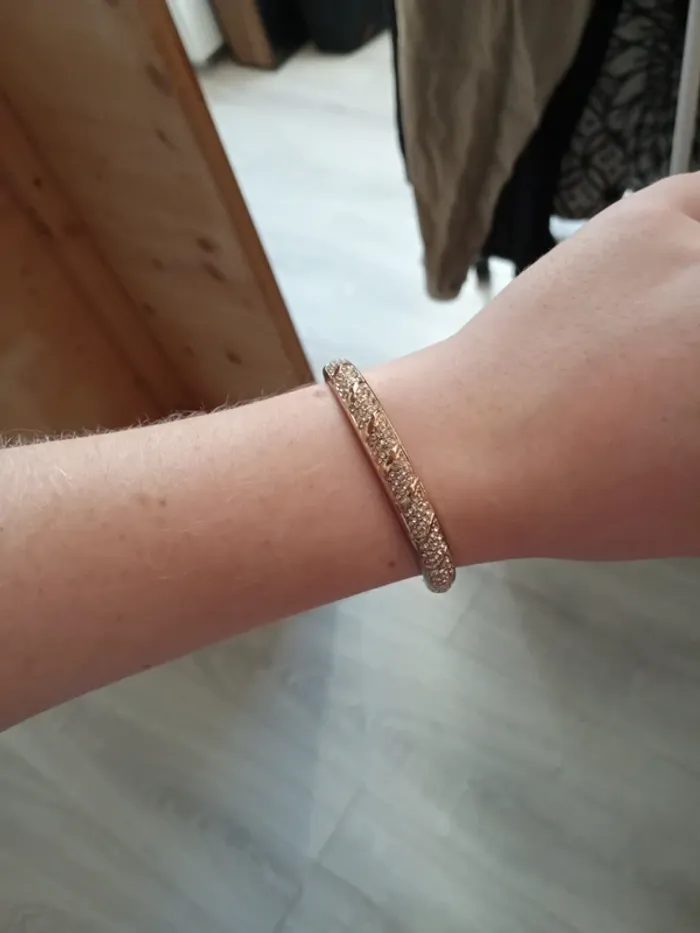 Bracelet charnière or et strass - photo numéro 5