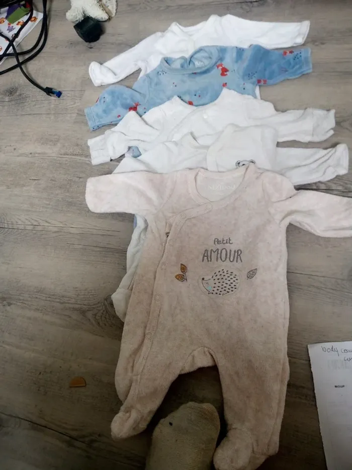 Lot vêtements naissance - photo numéro 6