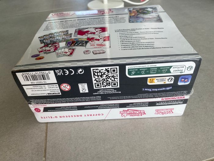 ETB Coffret dresseur d’élite Flamme Blanche - photo numéro 5