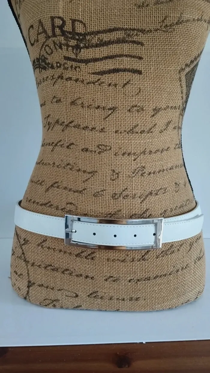Ceinture blanche boucle rectangulaire argenté 90 cm - photo numéro 2