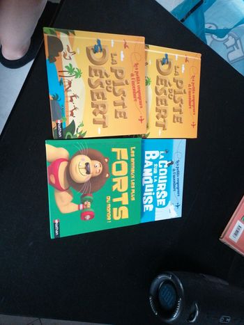 Lot de 4 minis livres enfant Nathan1