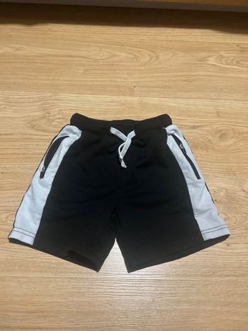 Short taille 4 ans
