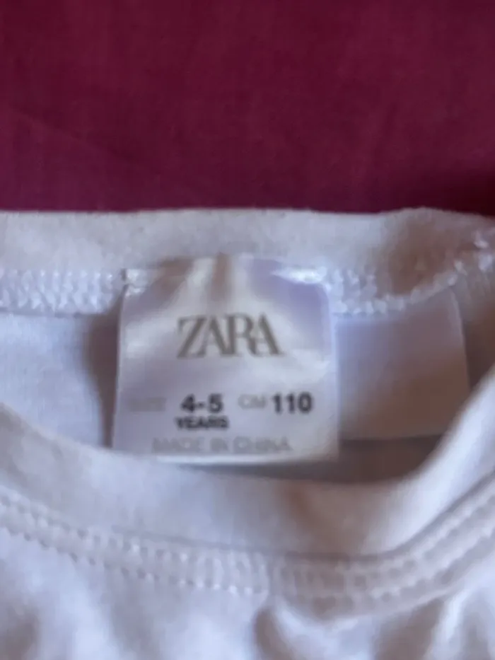 T-shirt a manche courtes 4/5 ans - photo numéro 2