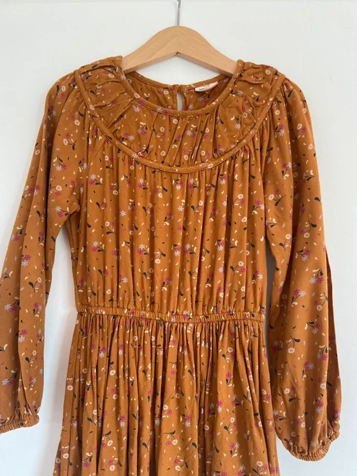 Robe longues manches . - photo numéro 2
