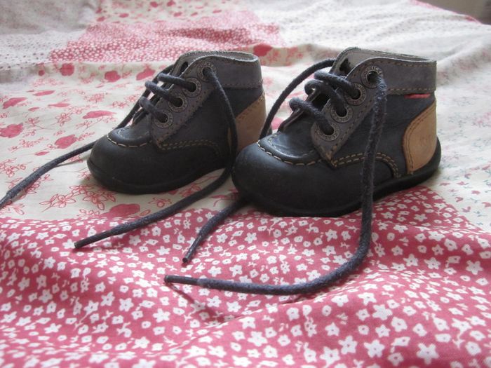 Chaussures Kickers en cuir bleu marine taille 18 - photo numéro 2