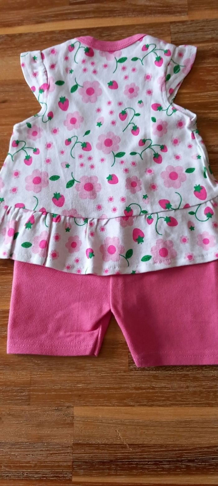 T shirt et short - photo numéro 2