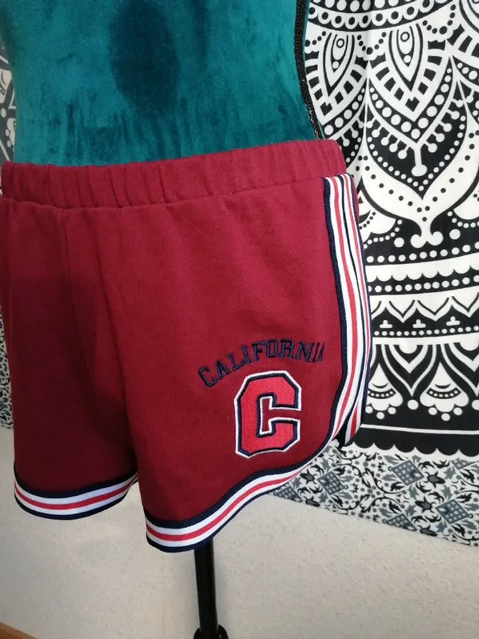 Short bordeaux message california à l'arrière et ruban tricolor / undiz / (M) - photo numéro 2