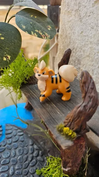 Super figurine Pokemon Nintendo Caninos