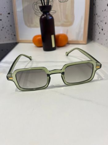 Lunettes de soleil style Zara vert olive 🫒 translucide – Tendance