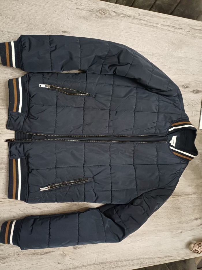 Manteau j