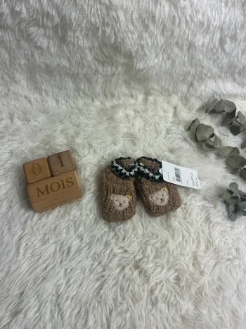 Paire de chaussons Steiff taille 1-6 mois