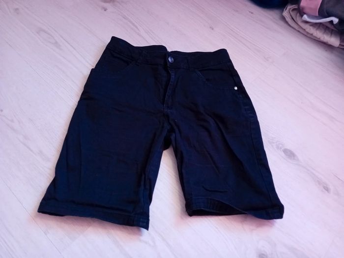 Short jean noir taille 164