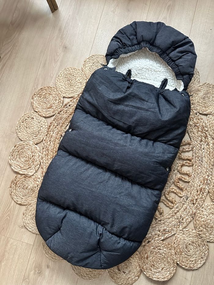 Chancelière pour poussette