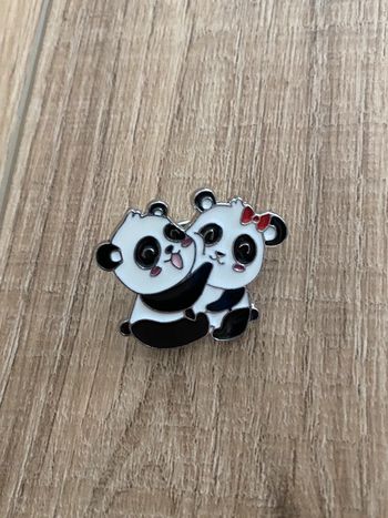 Pins panda câlins