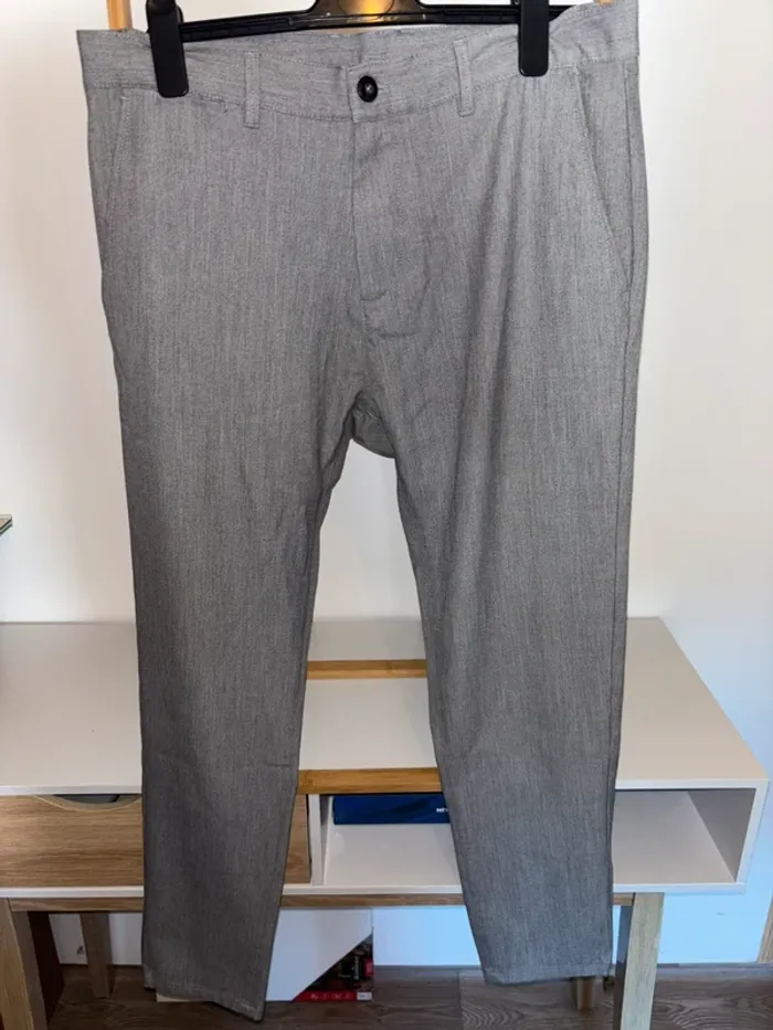 Chinos